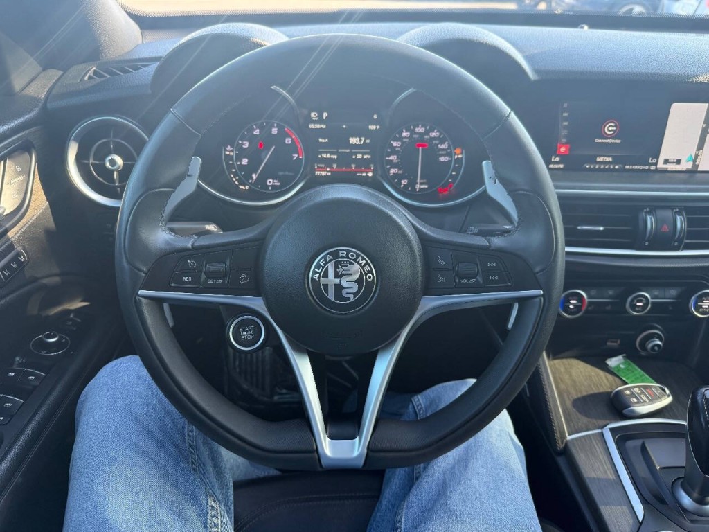 2018 Alfa Romeo Stelvio Image 13