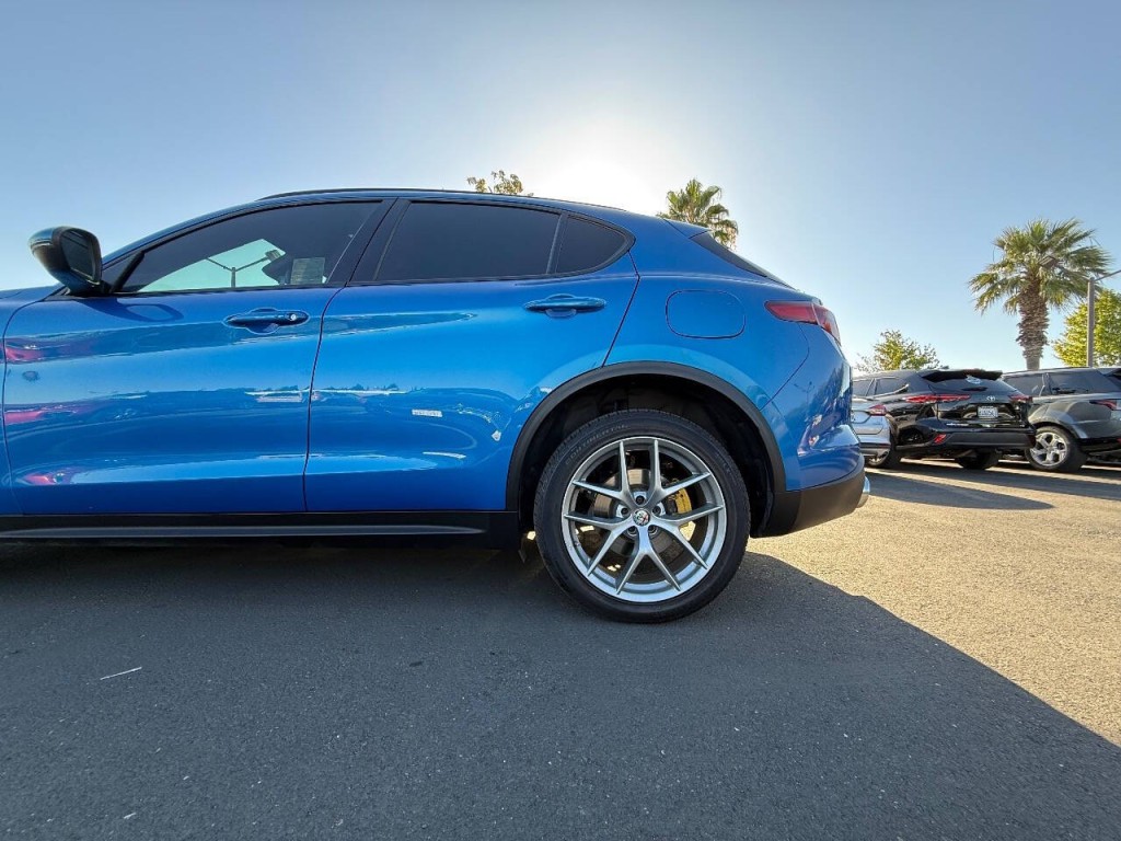 2018 Alfa Romeo Stelvio Image 43