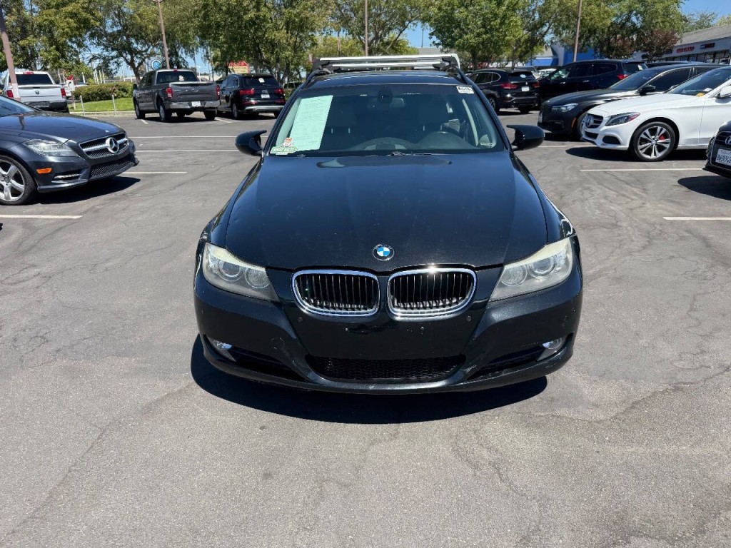 2009 BMW 3 Series Image 2
