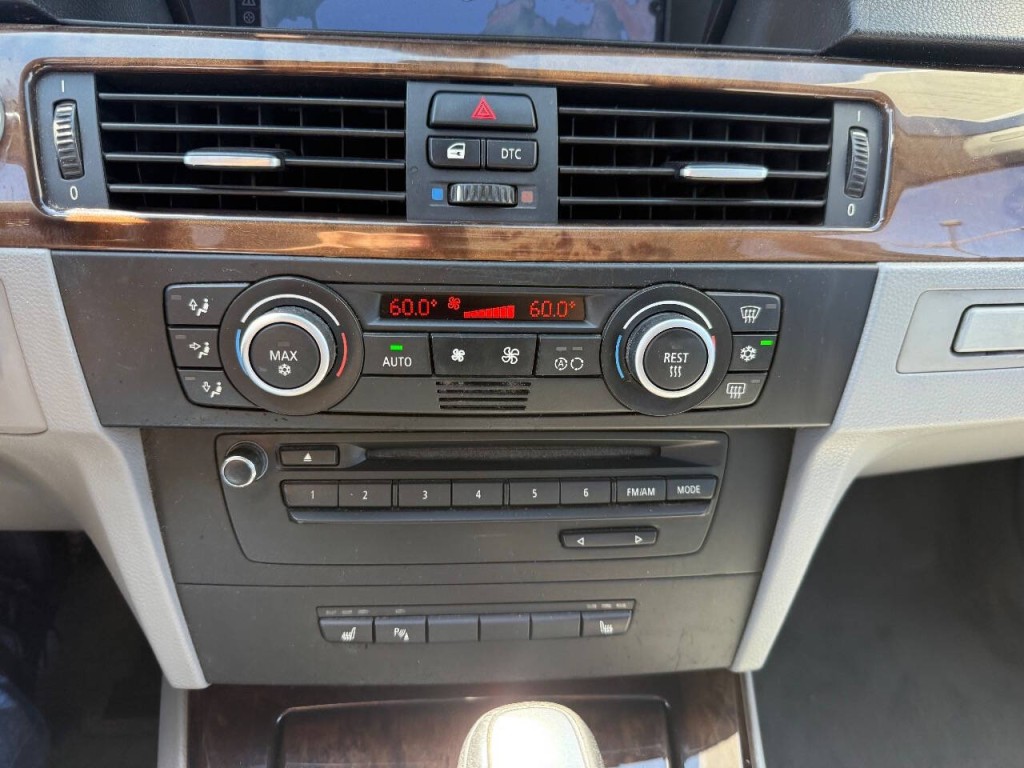 2009 BMW 3 Series Image 13