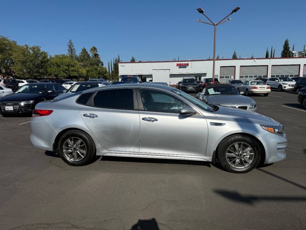 2016 Kia Optima Image 4