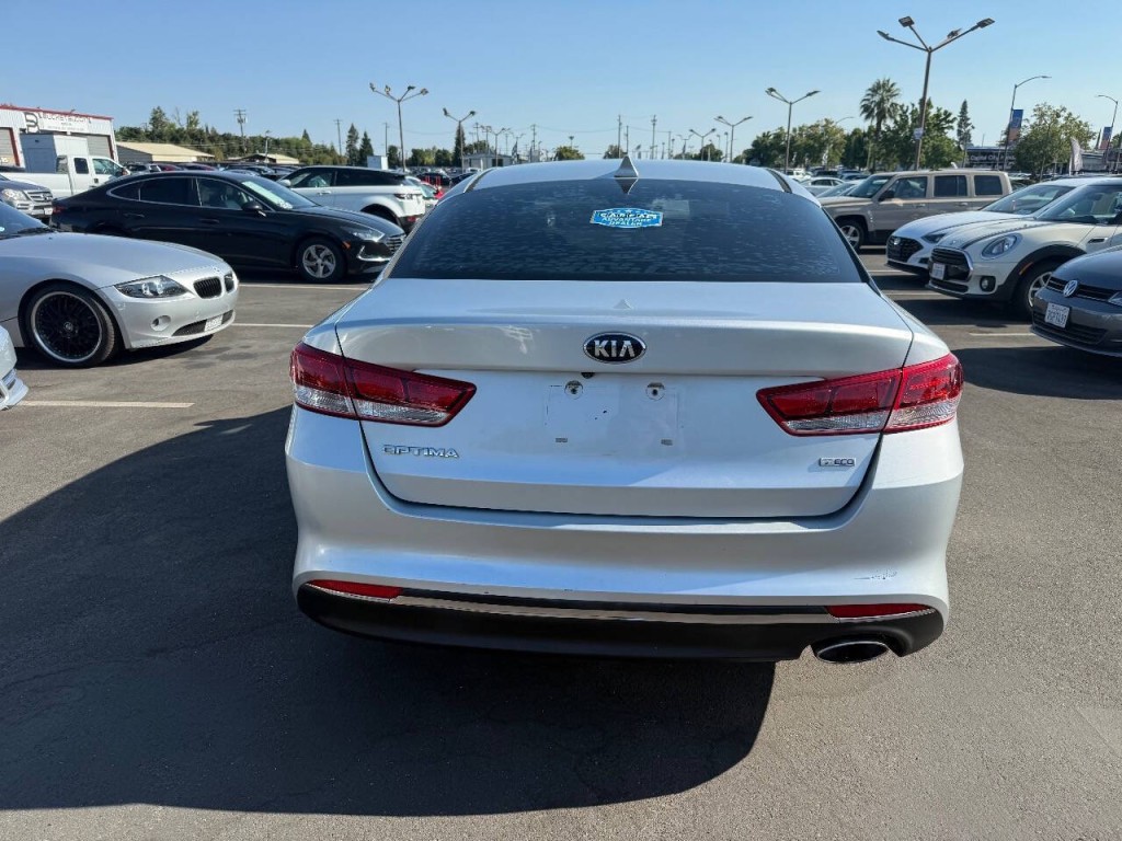 2016 Kia Optima Image 6