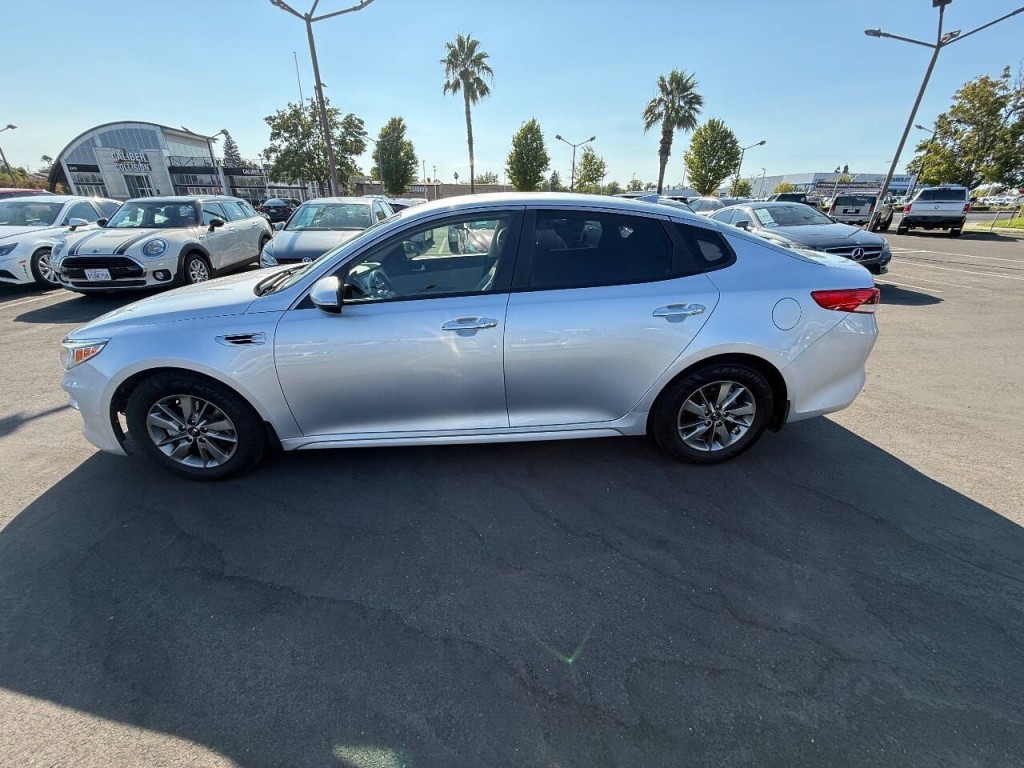2016 Kia Optima Image 8
