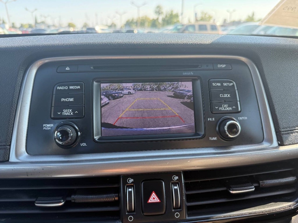 2016 Kia Optima Image 11