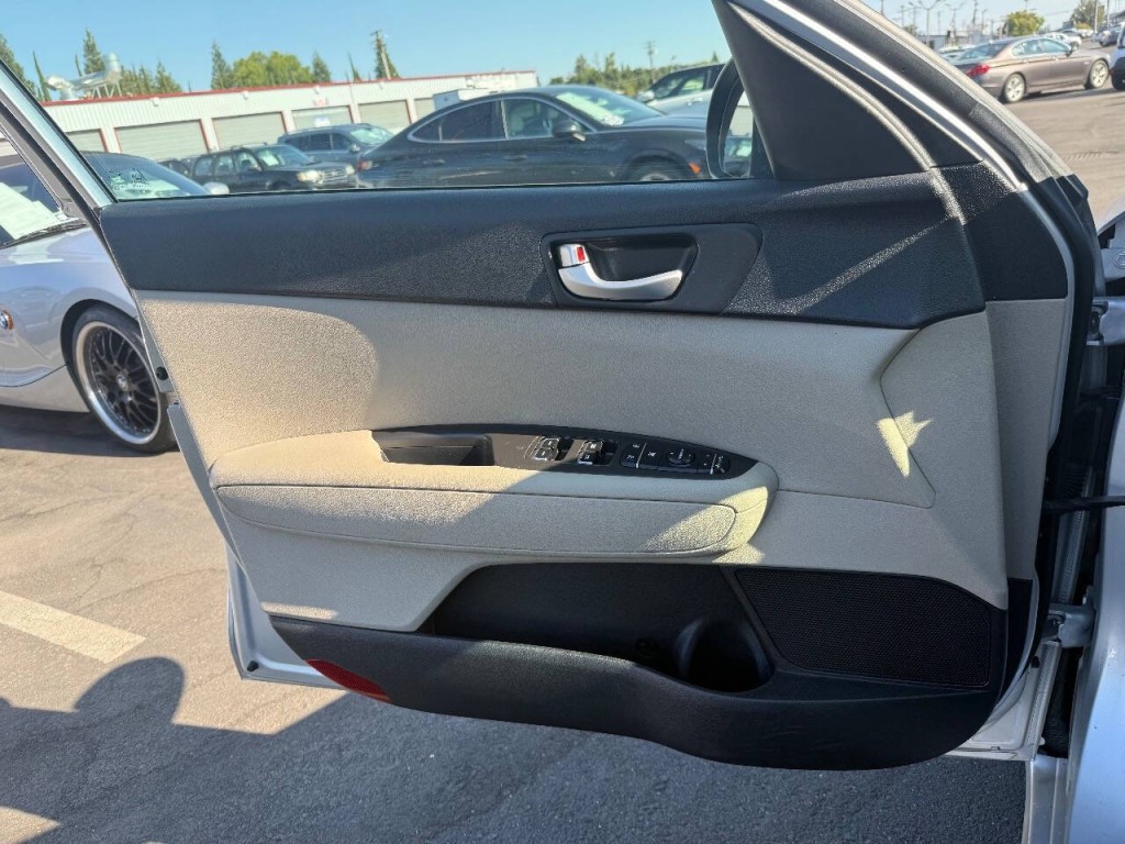 2016 Kia Optima Image 15