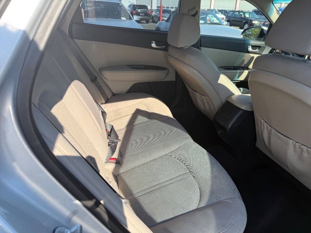 2016 Kia Optima Image 28