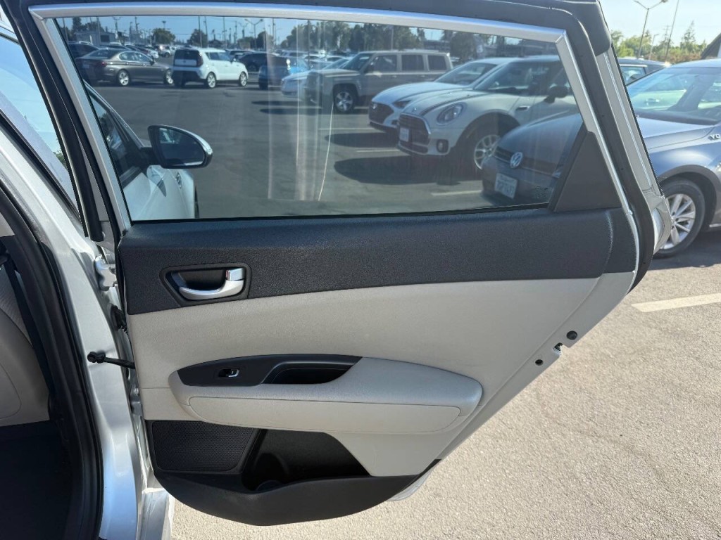 2016 Kia Optima Image 29