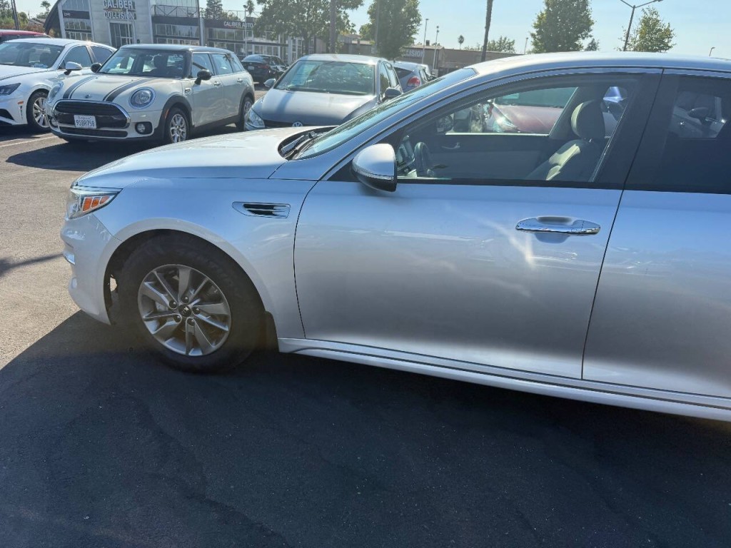 2016 Kia Optima Image 34