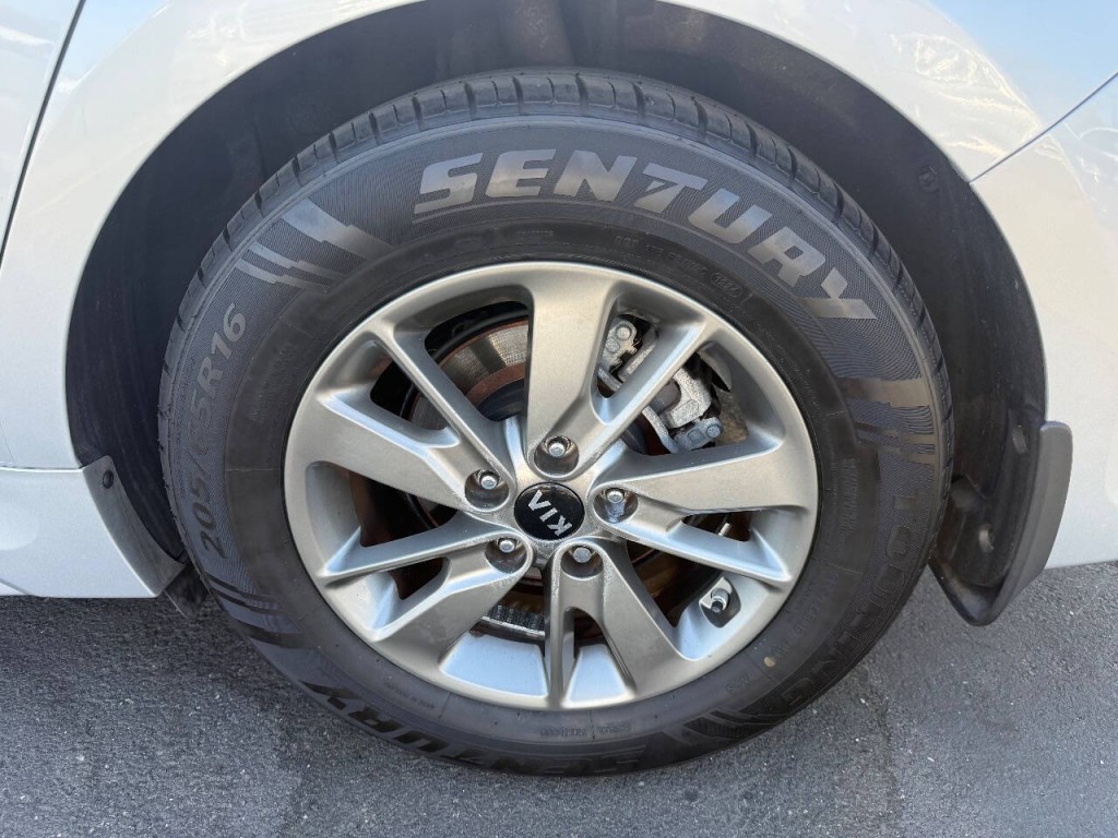 2016 Kia Optima Image 35