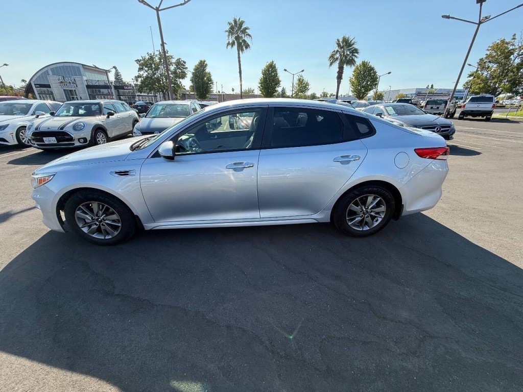 2016 Kia Optima Image 8