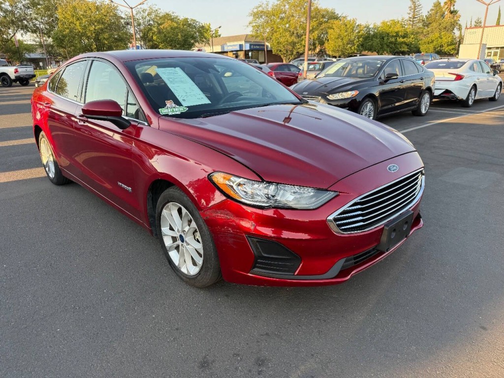 2019 Ford Fusion Image 3