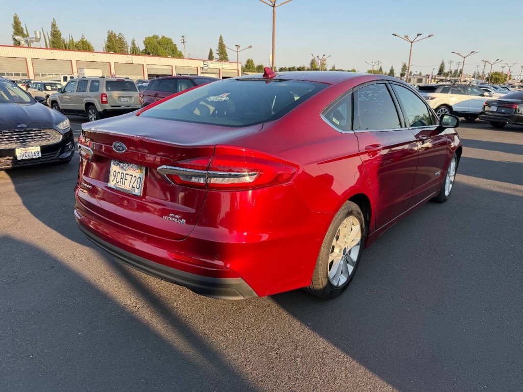 2019 Ford Fusion Image 5