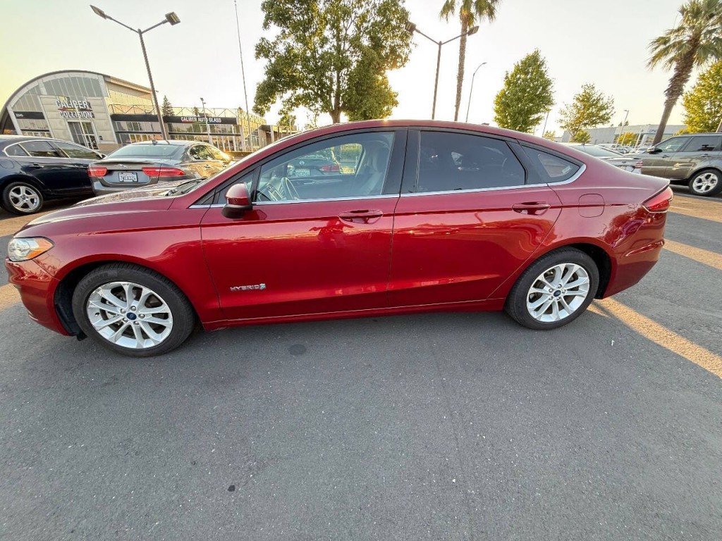 2019 Ford Fusion Image 8