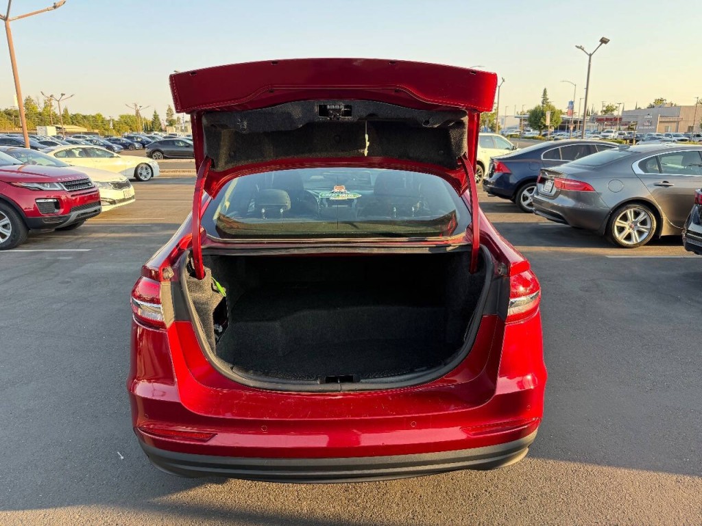 2019 Ford Fusion Image 22