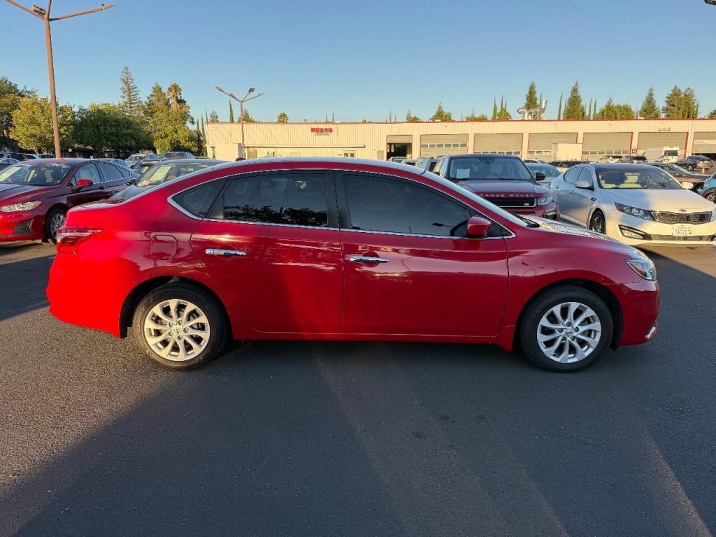 2018 Nissan Sentra Image 4