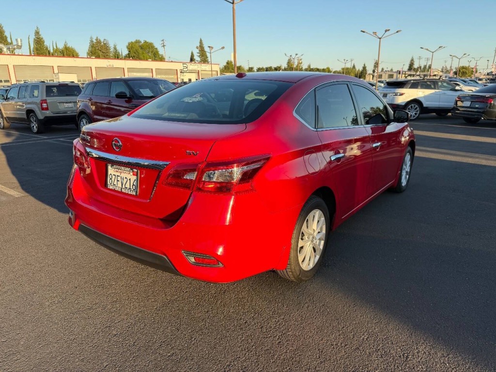 2018 Nissan Sentra Image 5