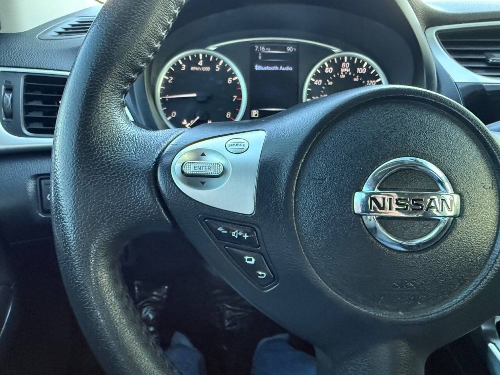 2018 Nissan Sentra Image 12