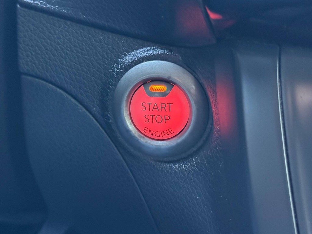 2018 Nissan Sentra Image 16