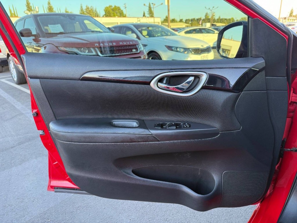 2018 Nissan Sentra Image 18