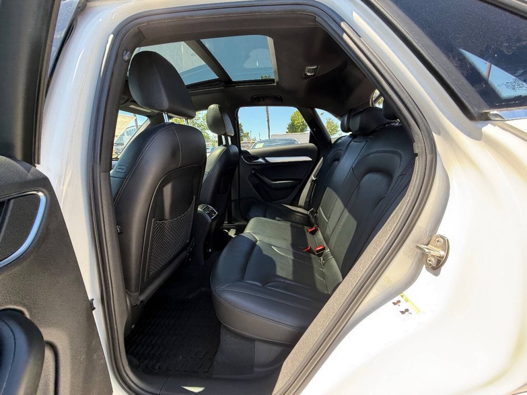 2016 Audi Q3 Image 12