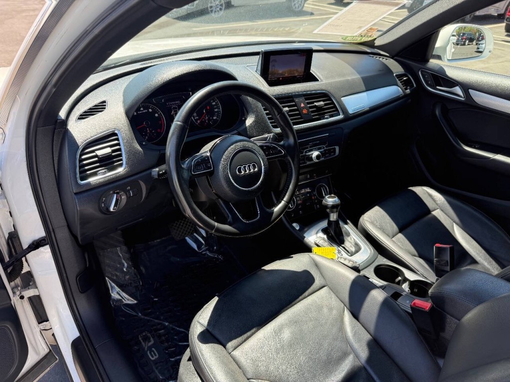 2016 Audi Q3 Image 13