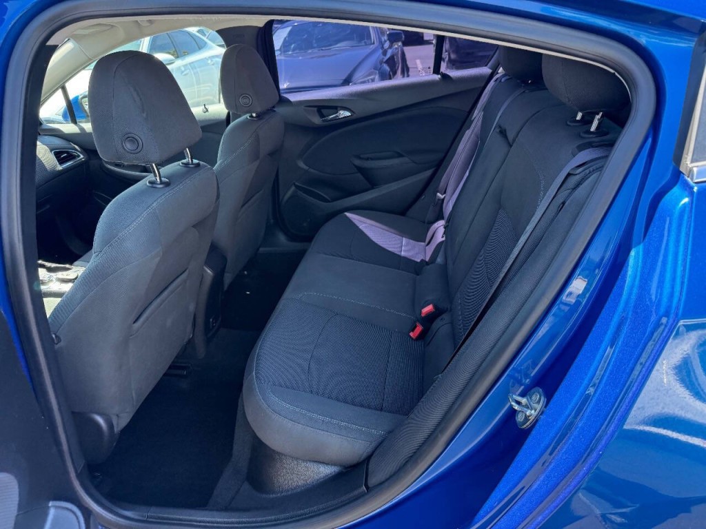2017 Chevrolet Cruze Image 21