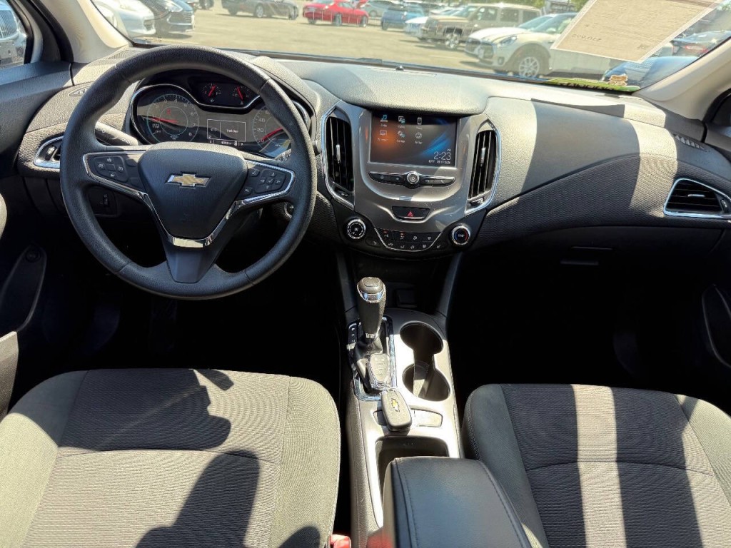2017 Chevrolet Cruze Image 22