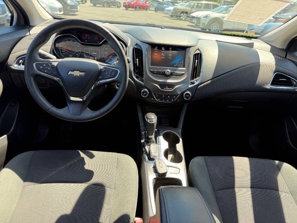 2017 Chevrolet Cruze Image 22
