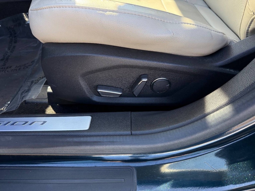 2014 Ford Fusion Image 23