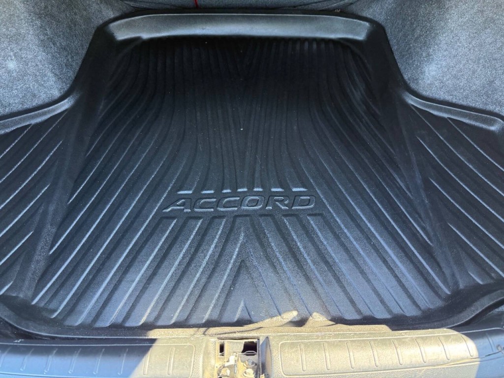 2020 Honda Accord Image 30