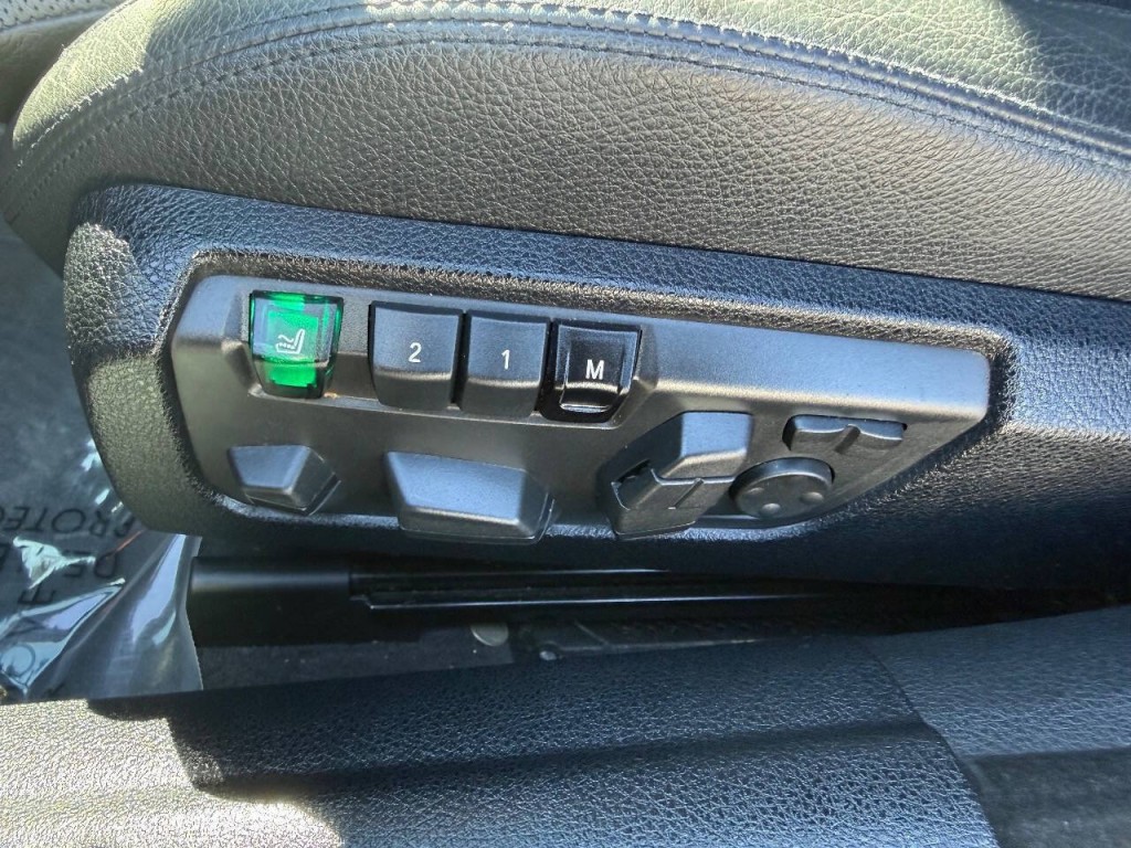 2013 BMW 6 Series Image 24