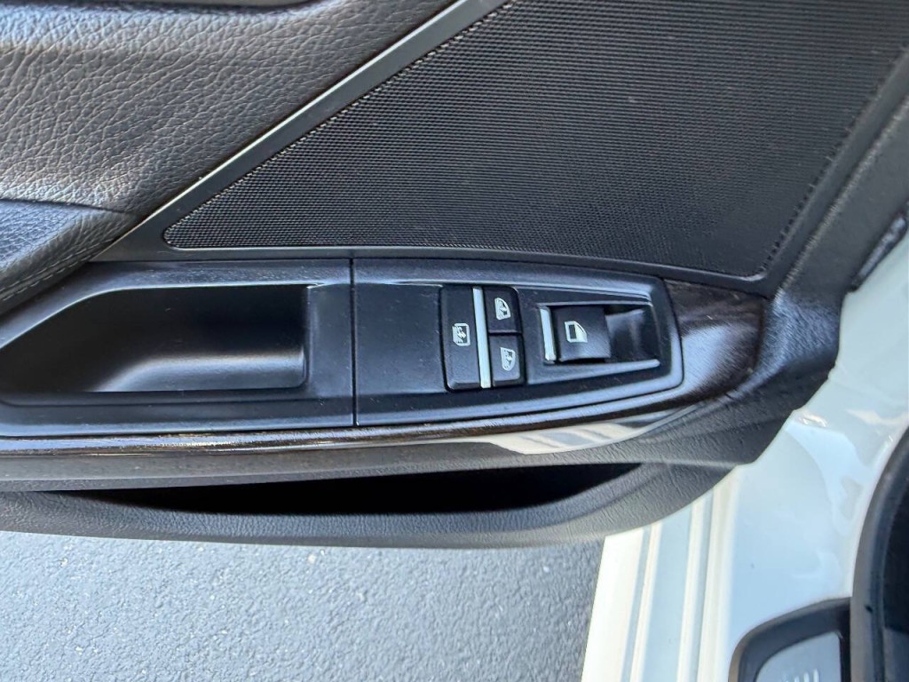 2013 BMW 6 Series Image 26