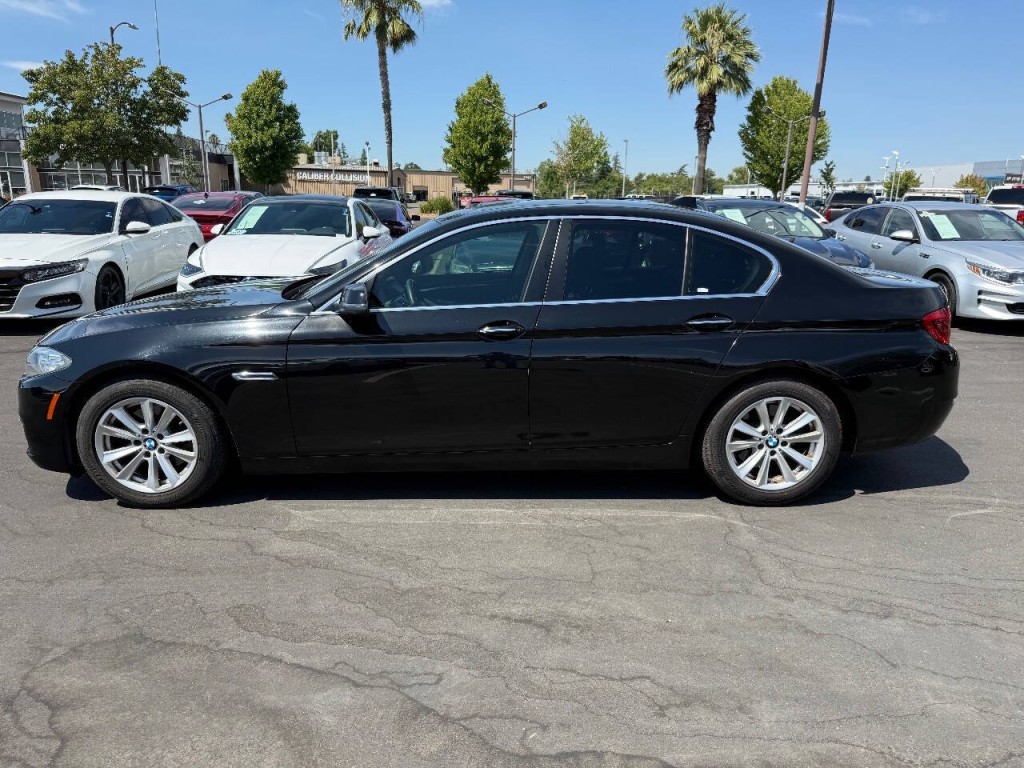2016 BMW 5 Series Image 8