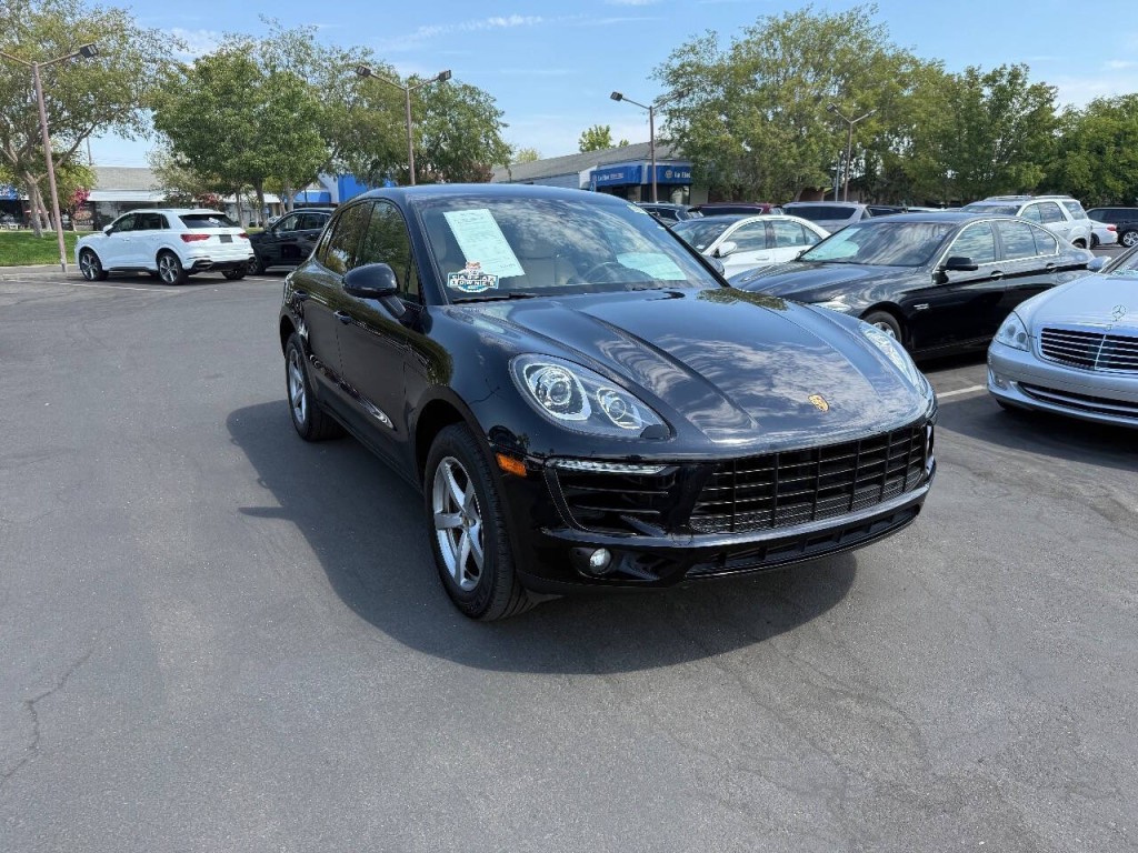 2018 Porsche Macan Image 3