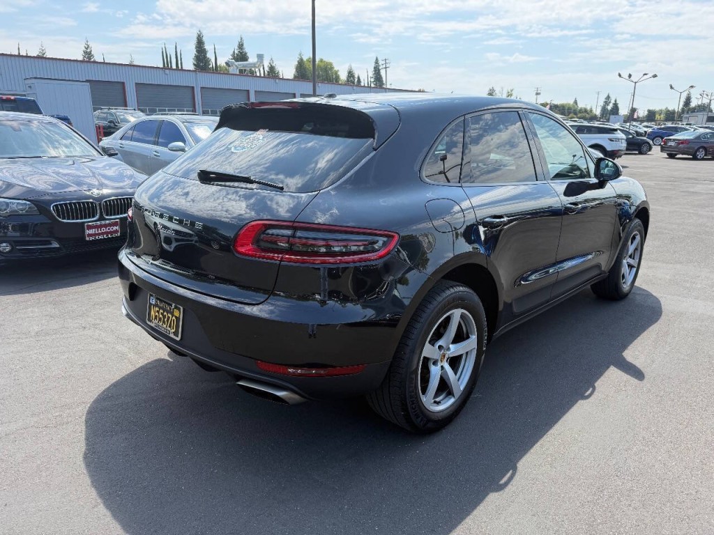 2018 Porsche Macan Image 5