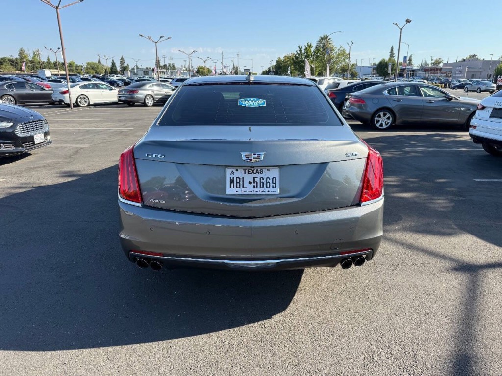 2016 Cadillac CT6 Image 6