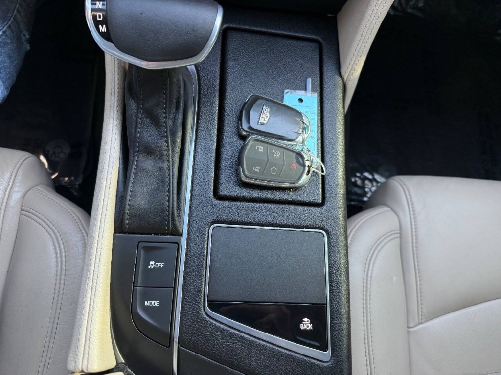 2016 Cadillac CT6 Image 18