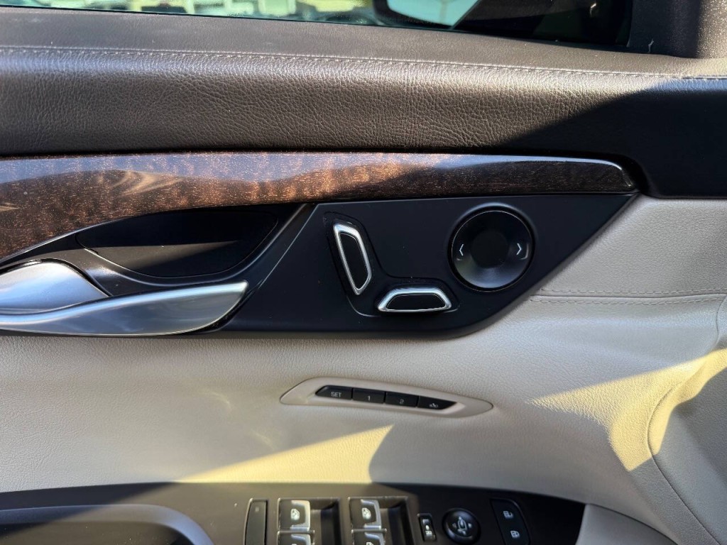 2016 Cadillac CT6 Image 20