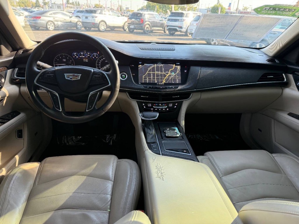 2016 Cadillac CT6 Image 31