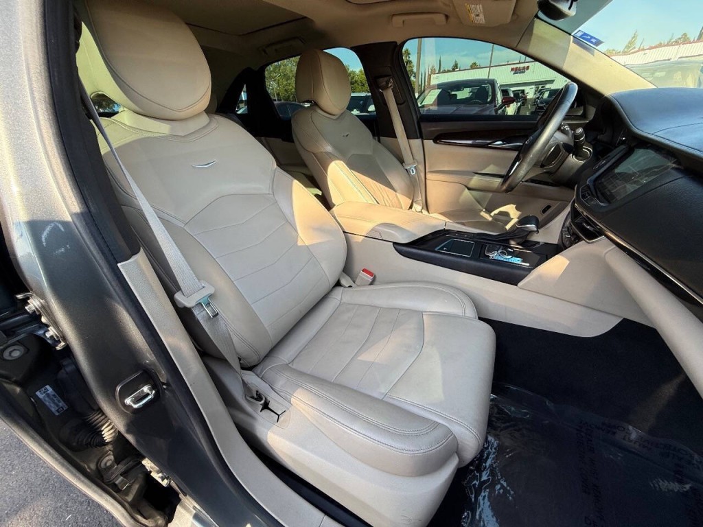 2016 Cadillac CT6 Image 34