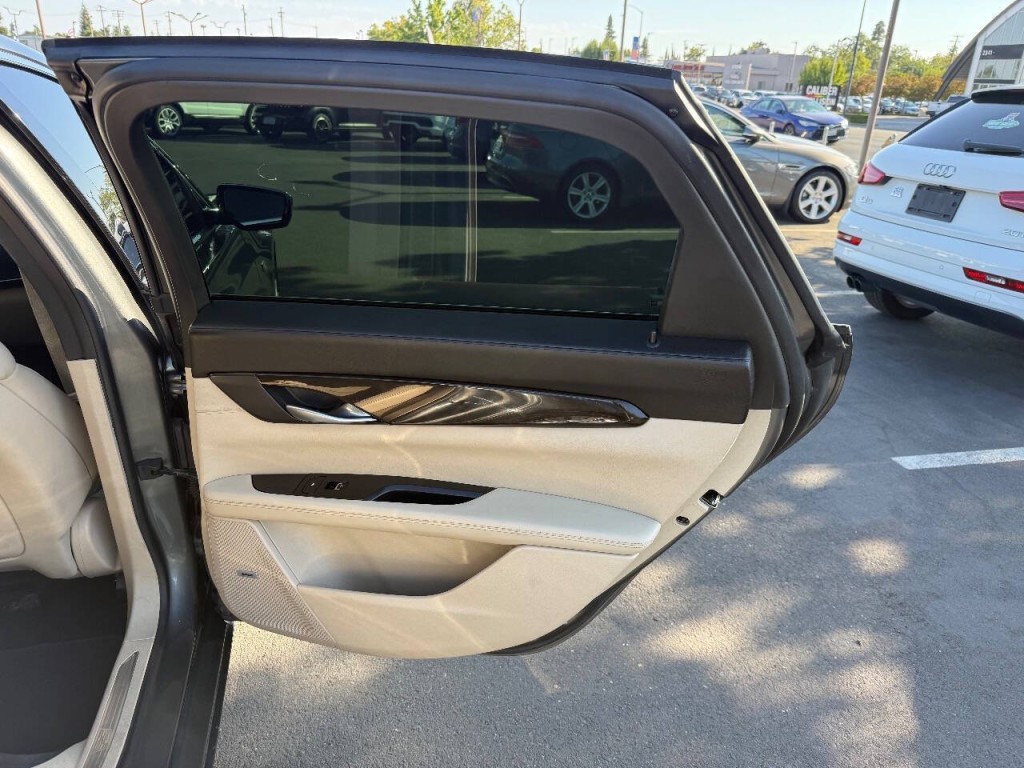 2016 Cadillac CT6 Image 37