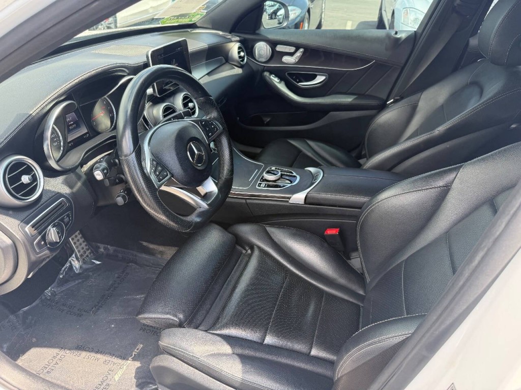 2017 Mercedes-Benz C-Class Image 9