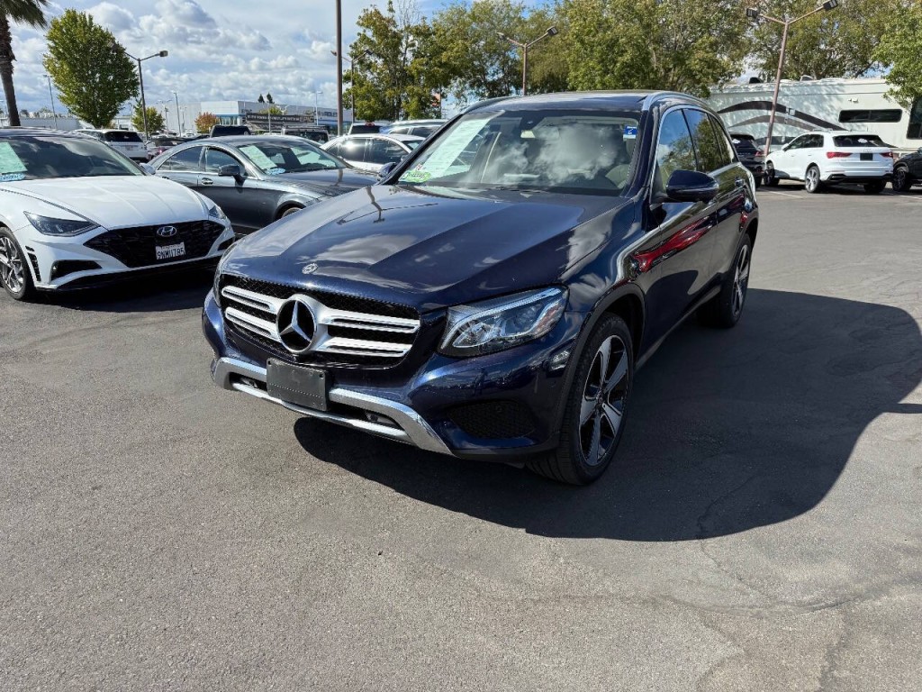 2019 Mercedes-Benz GLC-Class Image 1
