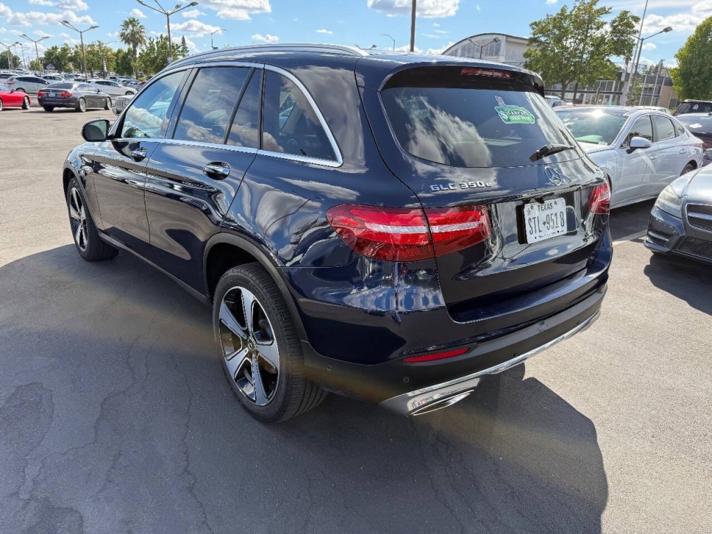 2019 Mercedes-Benz GLC-Class Image 7
