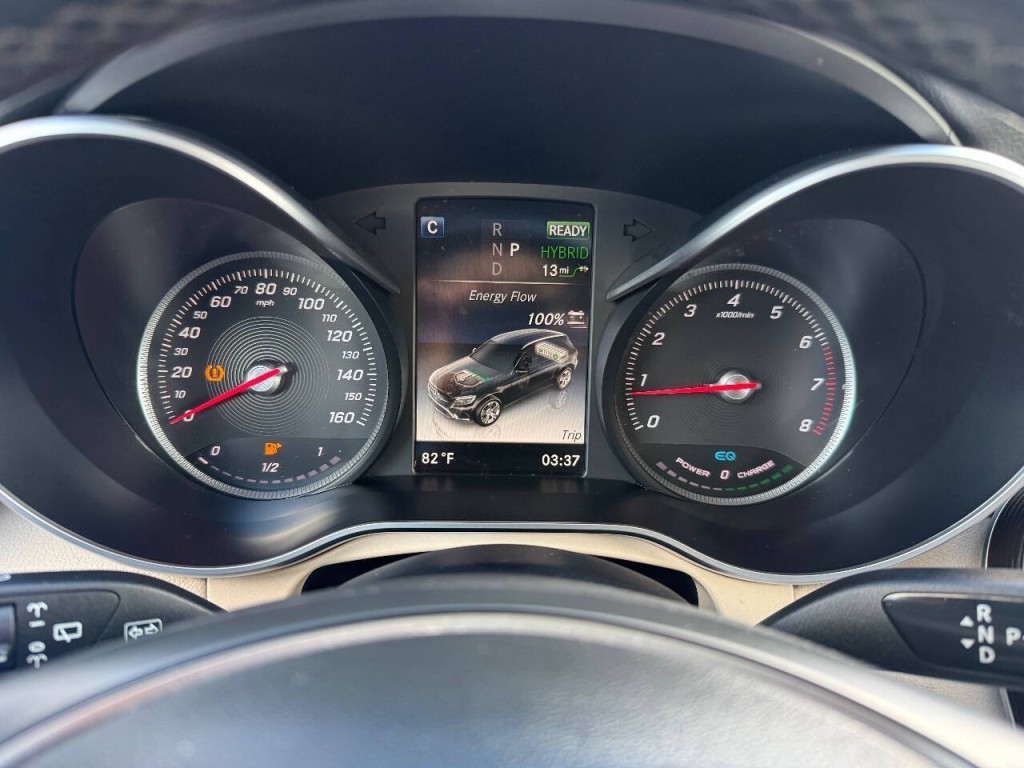 2019 Mercedes-Benz GLC-Class Image 13