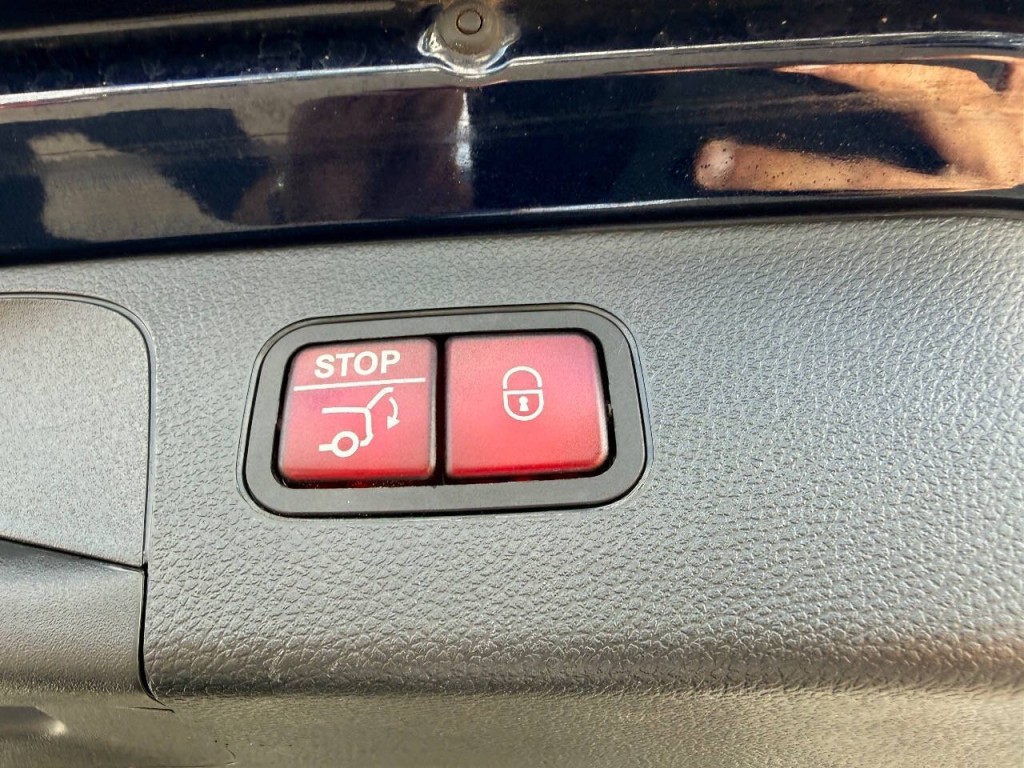 2019 Mercedes-Benz GLC-Class Image 22