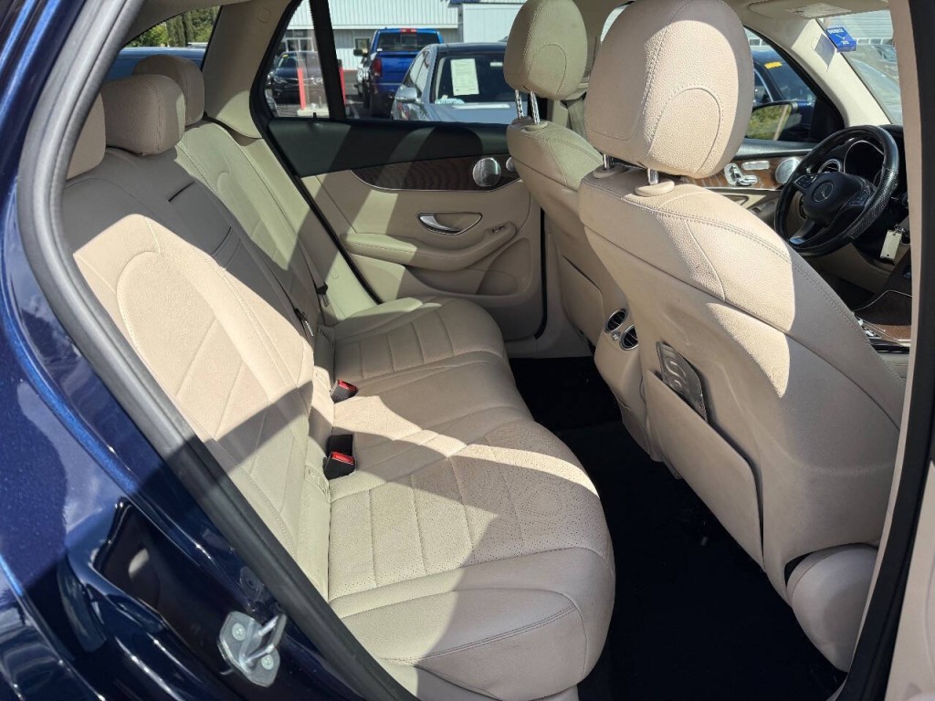 2019 Mercedes-Benz GLC-Class Image 27