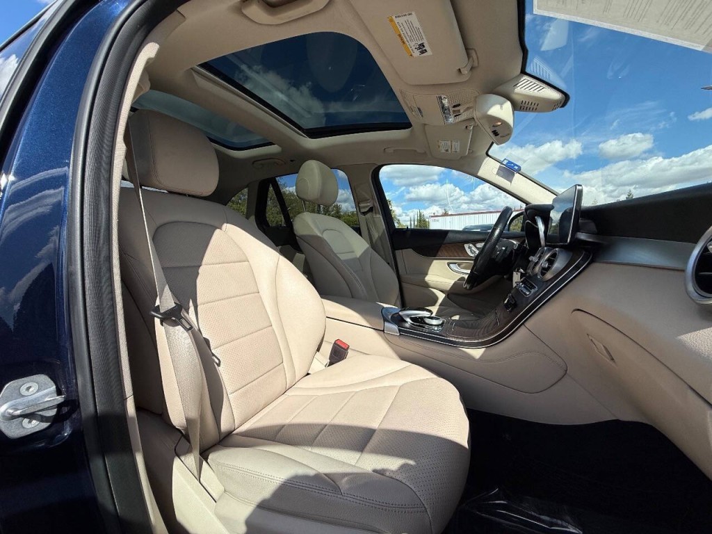 2019 Mercedes-Benz GLC-Class Image 29
