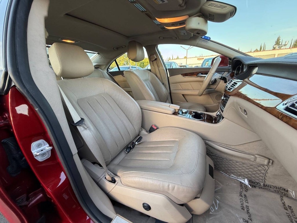 2014 Mercedes-Benz CLS-Class Image 16