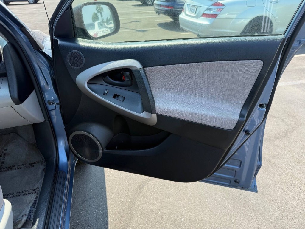2007 Toyota Rav4 Image 21